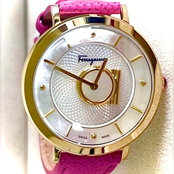 *SOLD AT AUCTION* NEW Salvatore Ferragamo Mother of Pearl & Pink Leather watch - Picture 3 of 16